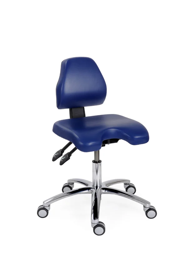 BQE ComfortMove Medical 4 met vierkante zitting en uitsparing aan de voorkant, in blauwe bekleding