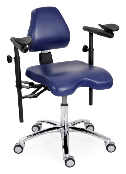 BQE ComfortMove Medical 4 in blauw met twee verstelbare armsteunen
