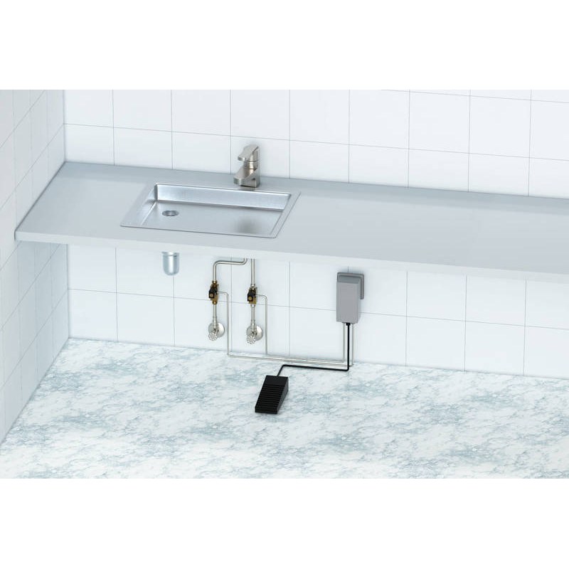 BDT watersturing met voetschakelaar voor koud en warm wate (2)